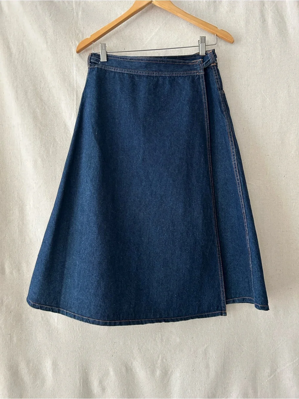Vintage wrap around denim skirt - Picture 2 of 8